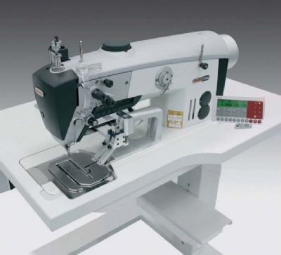 PFAFF 3108 Programlanabilir Düz yataklı, kalıplı dikiş makinesi